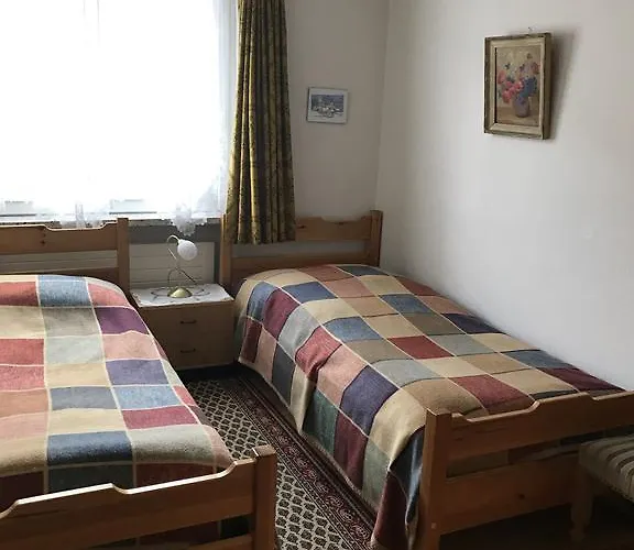 Haus Calanda Апартаменти Давос