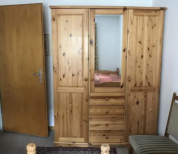 Haus Calanda Апартаменти *